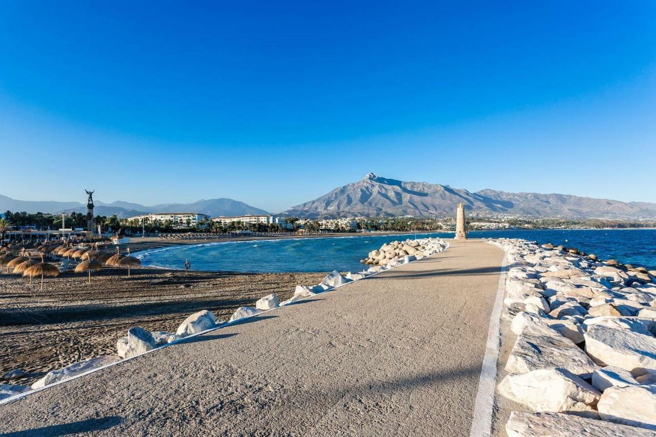By Riva - Incredible, Stylish 2 Bedroom In Puerto Banus Gardens Marbellac