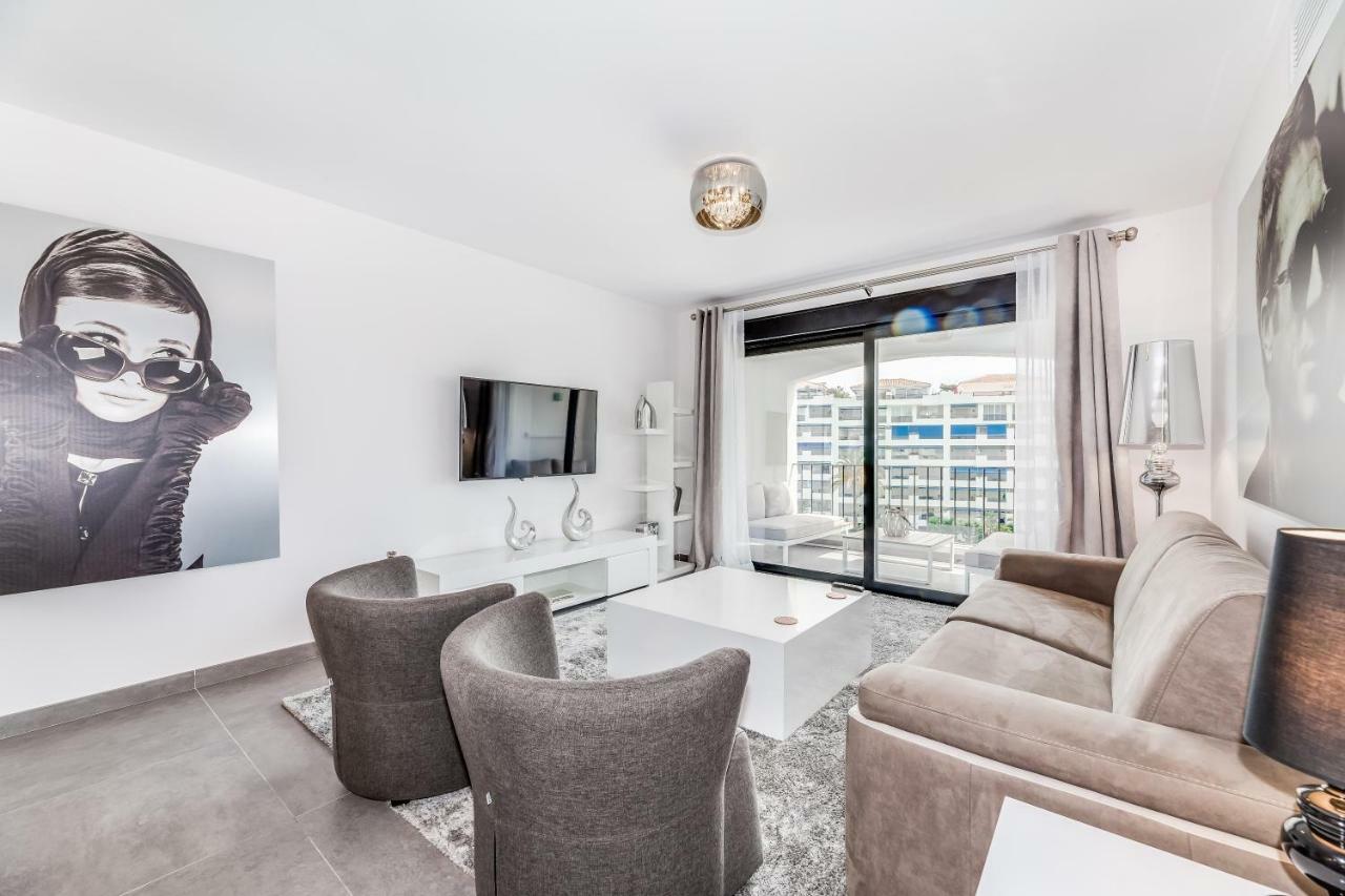 Appartement By Riva - Incredible, Stylish 2 Bedroom In Puerto Banus Gardens *